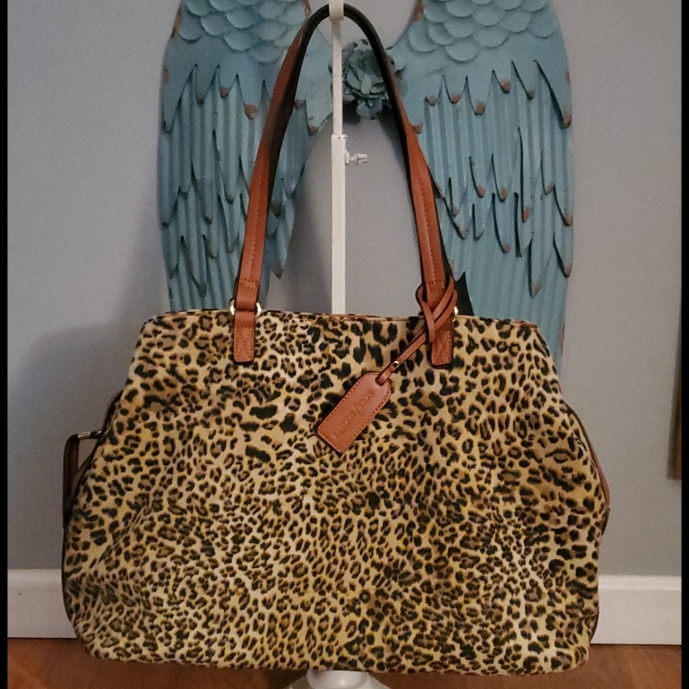 Cute Sole Society leopard travel bag